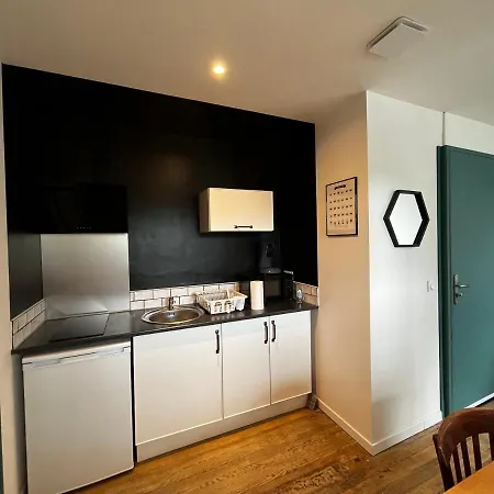 T2 Bis Proche Gare Et Centre - Parking Proche Apartment *