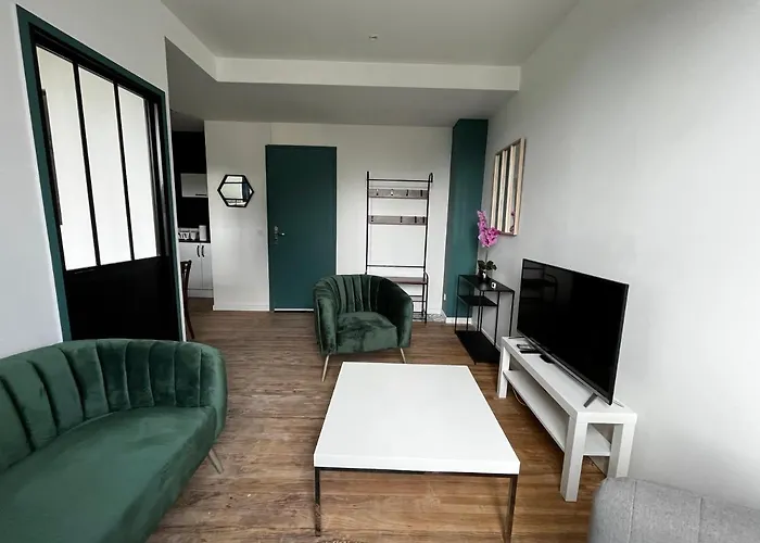 T2 Bis Proche Gare Et Centre - Parking Proche Appartement