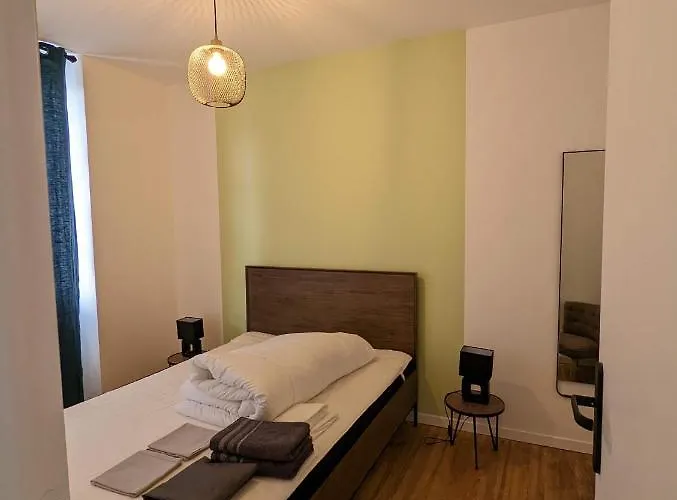 T2 Bis Proche Gare Et Centre - Parking Proche Apartamento Lourdes