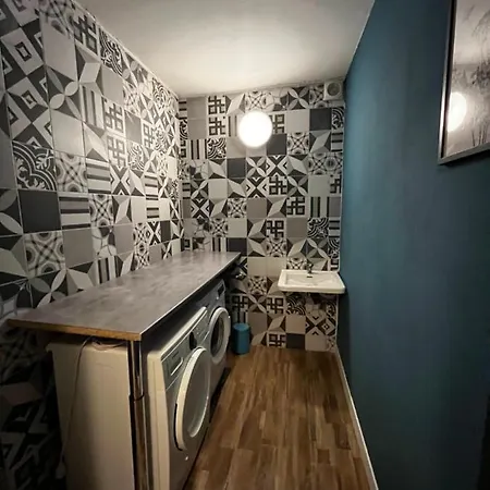 דירה T2 Bis Proche Gare Et Centre - Parking Proche לורדה